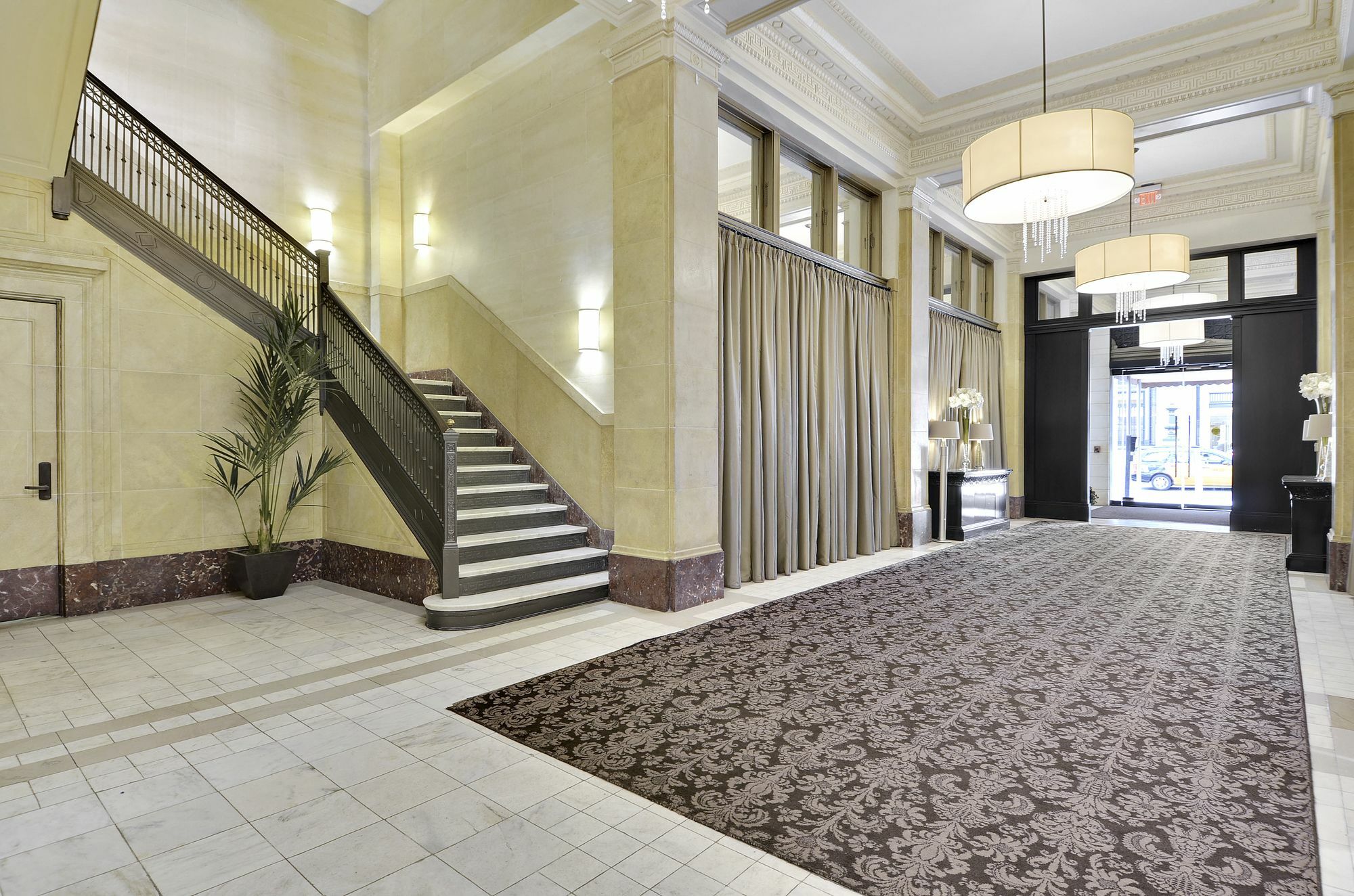 Bridgestreet At Woodward Building Washington