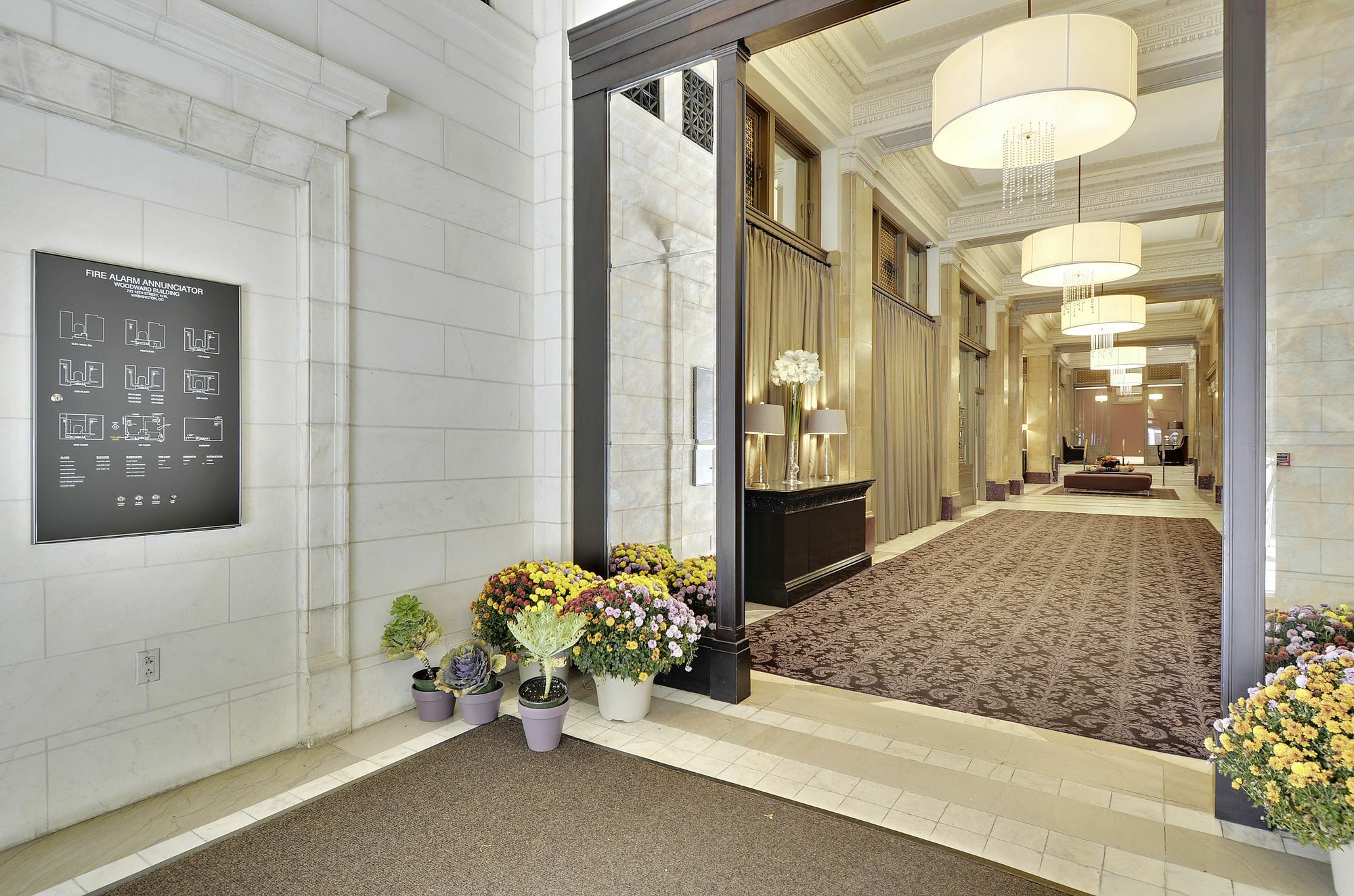 Bridgestreet At Woodward Building Washington