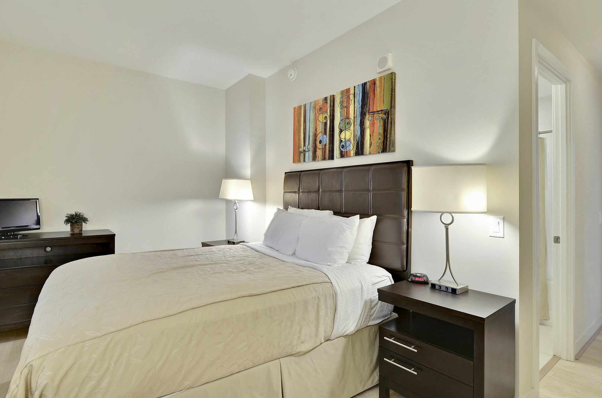 Aparthotel Bridgestreet At Woodward Building Washington